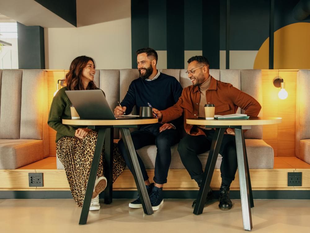 Collaborative CRM:
an end-to-end solution overview